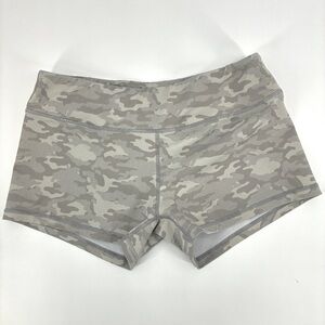 Born Primitive Womens Gray Camo Compression CrossFit Gym Booty Short 2.5” Medium